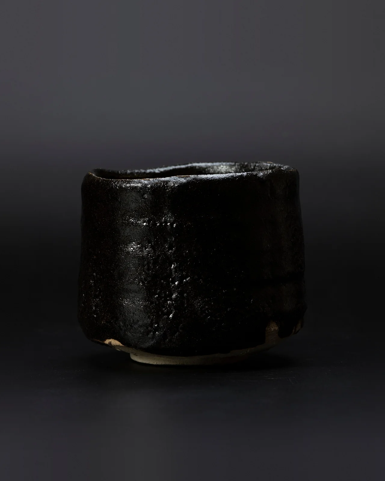 瀬戸黒茶盌